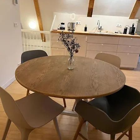 Nieuwmarkt Loft 아파트 *